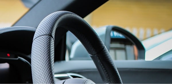 Vue de l'intérieur d'une voiture