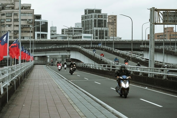 Comment choisir un scooter électrique