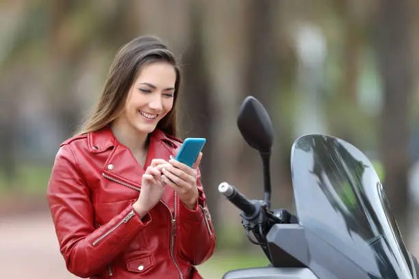 Assurer un scooter : guide et conseils
