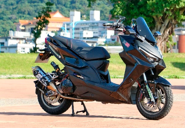 Comment choisir un scooter ou une petite moto