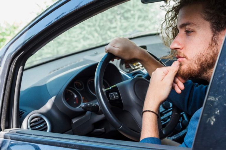 Assurance auto pour conducteur résilié pour impayé : pourquoi les tarifs augmentent ?