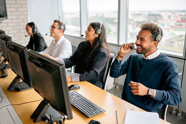 contacter nos équipes par téléphone - Assurance en Direct