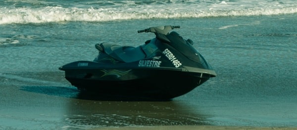 Comment contacter les secours après un accident de jet ski ?