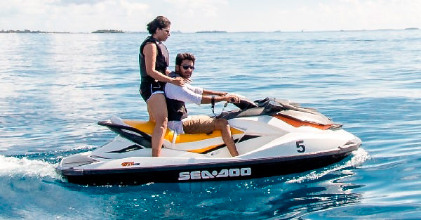 Comment souscrire une assurance corporelle jet ski ?