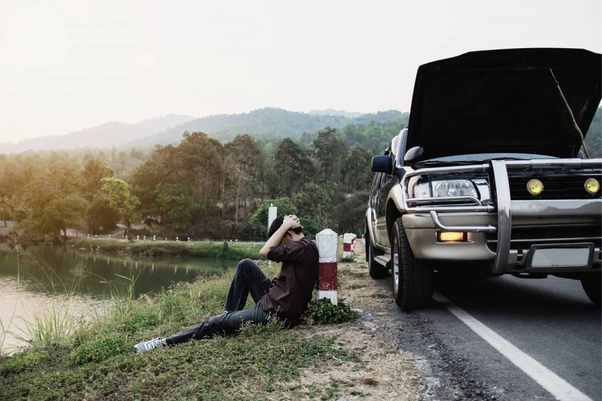 Voiture en panne nécessitant une assistance de l'assureur